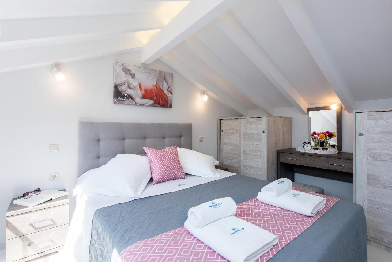 Ad Homes Villa